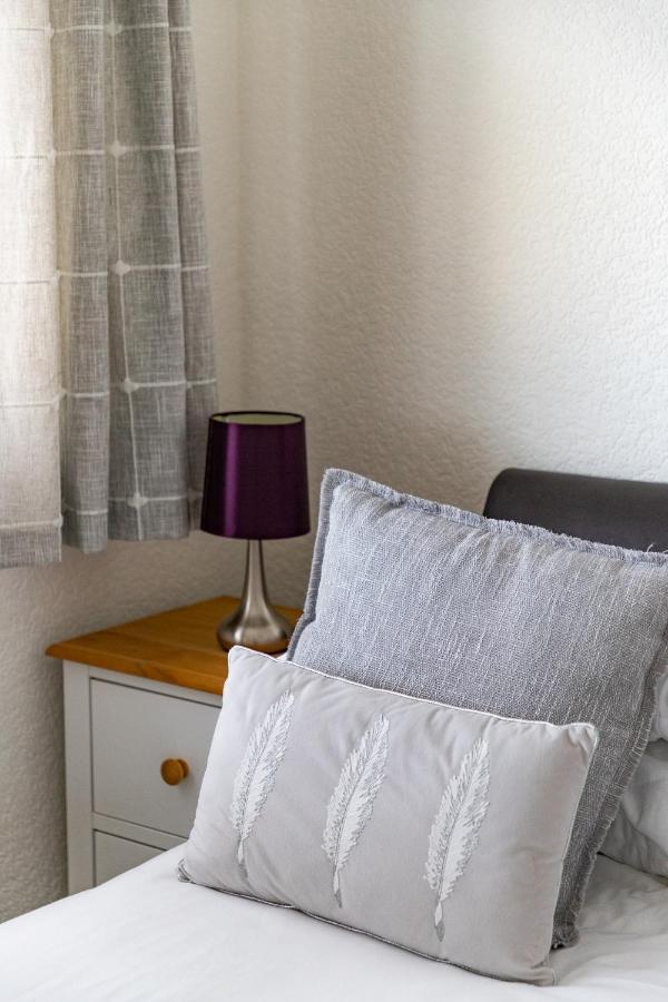 2 Chatsworth Riverscape Apartments - Peaceful Apartment In Great Location With Free Parking Overlooking The Gannel Just A Short Walk From Newquays Incredible Beaches And Local Amenities New Quay Exteriör bild