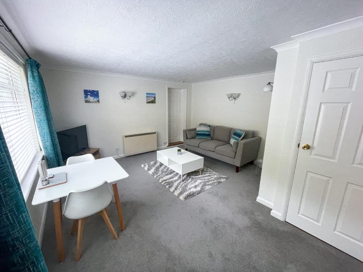 2 Chatsworth Riverscape Apartments - Peaceful Apartment In Great Location With Free Parking Overlooking The Gannel Just A Short Walk From Newquays Incredible Beaches And Local Amenities New Quay Exteriör bild