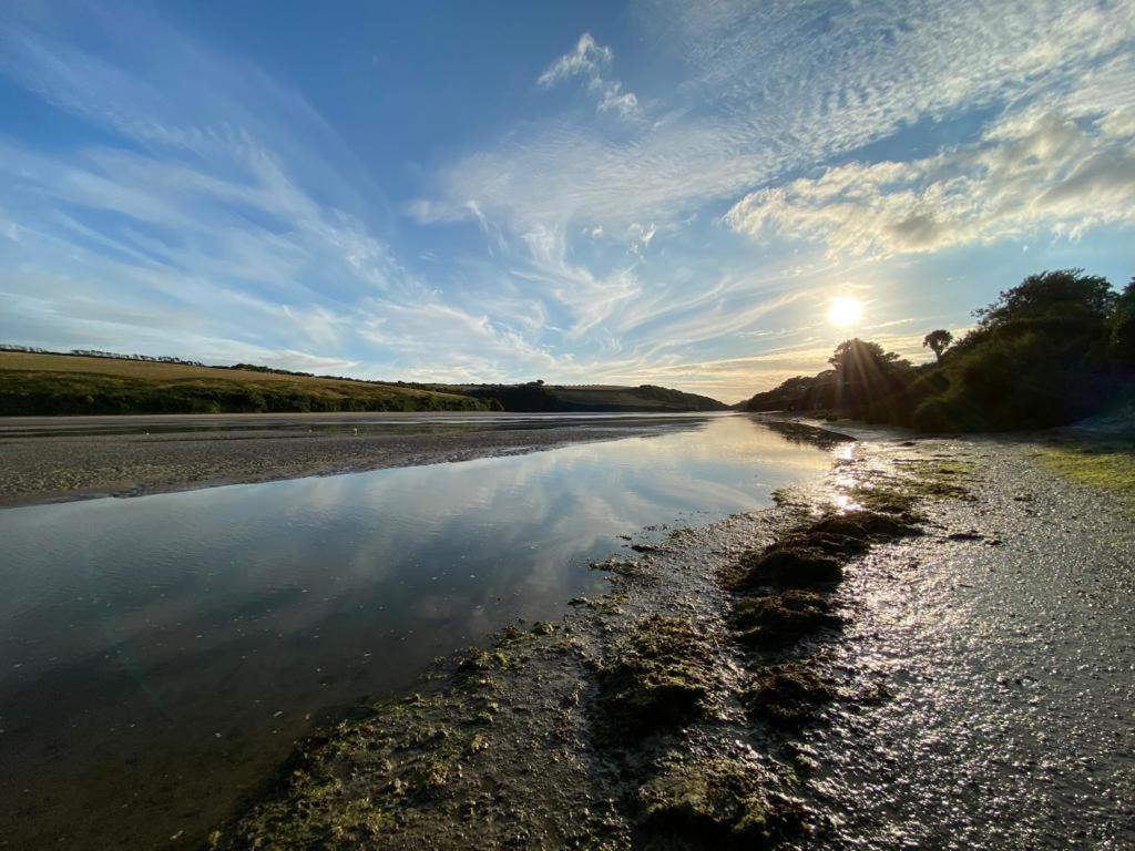 2 Chatsworth Riverscape Apartments - Peaceful Apartment In Great Location With Free Parking Overlooking The Gannel Just A Short Walk From Newquays Incredible Beaches And Local Amenities New Quay Exteriör bild