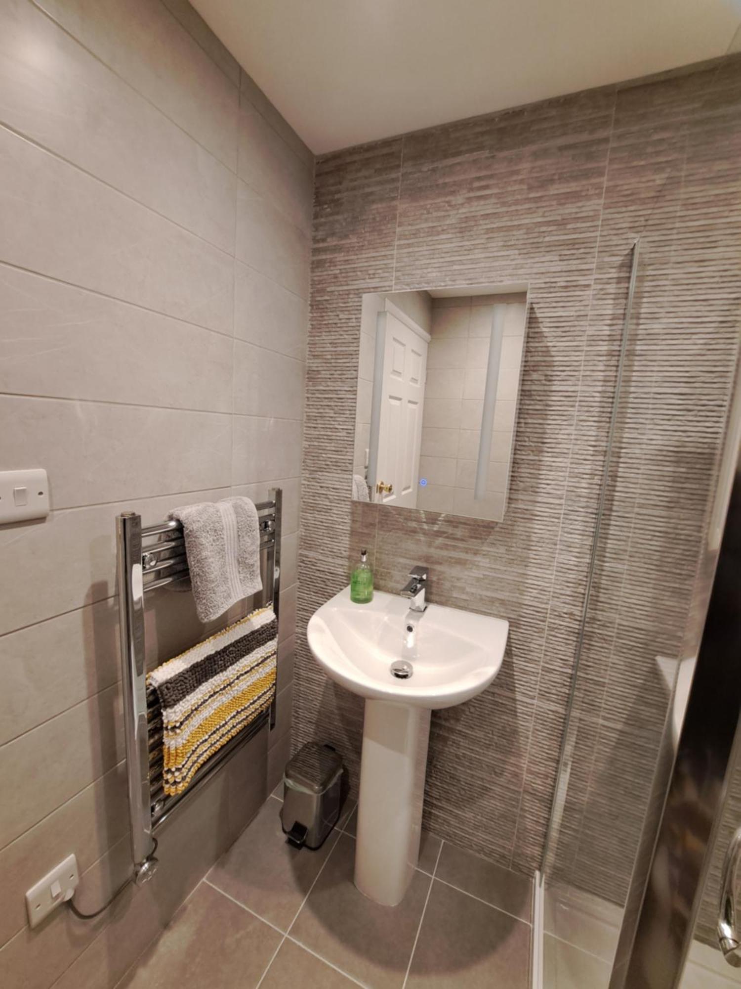 2 Chatsworth Riverscape Apartments - Peaceful Apartment In Great Location With Free Parking Overlooking The Gannel Just A Short Walk From Newquays Incredible Beaches And Local Amenities New Quay Exteriör bild
